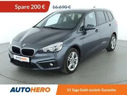 Grau Gebraucht 2017 BMW 220 Gran Tourer Advantage Van / Kleinbus | 16.490 € (Fairer Preis)