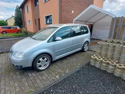 Silber Gebraucht 2004 VW Touran Van / Kleinbus | 3.333 € (Etwas zu teuer)