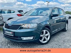 Quarzgrau (metallic) Gebraucht 2016 Skoda Rapid Cool Edition Limousine | 9.400 € (Fairer Preis)