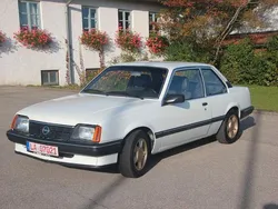 Weiß Gebraucht 1984 Opel Ascona Coupé | 5.000 €