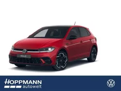 Kings red metallic / schwarz Neu 2025 VW Polo R-line Limousine | 34.140 €