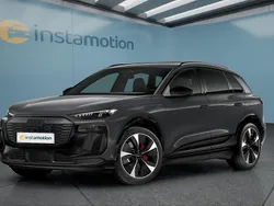 Grau Gebraucht 2024 Audi Q6 e-tron S-Line SUV | 78.699 €