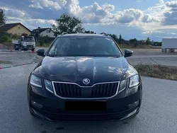Schwarz Gebraucht 2018 Skoda Octavia Kombi | 13.800 € (Superpreis)