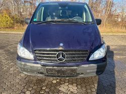 Violett Gebraucht 2009 Mercedes Vito Van | 2.490 €