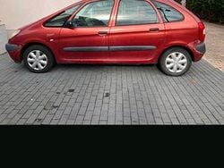 Rot Gebraucht 2002 Citroën C4 Picasso Van / Kleinbus | 499 €