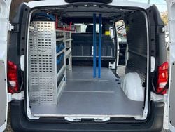 Weiß Gebraucht 2019 Mercedes Vito Limousine | 20.990 € (Etwas zu teuer)