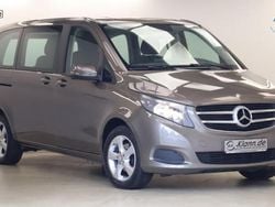 Grau Gebraucht 2018 Mercedes V220 Van / Kleinbus | 38.999 € (Guter Preis)