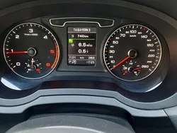Grau Gebraucht 2013 Audi Q3 SUV | 16.500 € (Guter Preis)