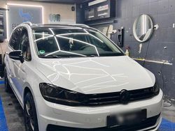 Weiß Gebraucht 2024 VW Touran Van / Kleinbus | 32.900 € (Fairer Preis)