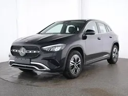 Schwarz Gebraucht 2023 Mercedes GLA220 SUV | 43.180 € (Fairer Preis)