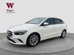 Weiß Gebraucht 2019 Mercedes B220 Van / Kleinbus | 22.950 € (Fairer Preis)