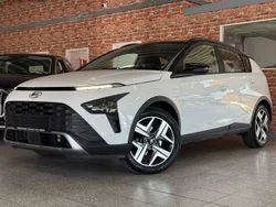 Polar white/ phantom black / s Gebraucht 2021 Hyundai Bayon Intro Edition SUV | 14.980 € (Superpreis)