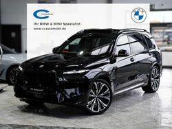 Saphirschwarz Gebraucht 2025 BMW X7 Performance SUV | 97.899 € (Teuer)