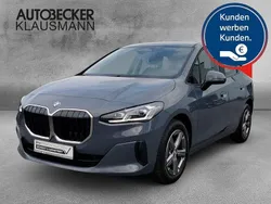Grau Gebraucht 2024 BMW 218 Active Tourer Luxury Line Van / Kleinbus | 34.980 € (Fairer Preis)