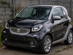 Schwarz Gebraucht 2016 Smart ForTwo Coupé Passion Kleinwagen | 6.950 € (Fairer Preis)