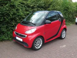 Rot Gebraucht 2013 Smart ForTwo Coupé Kleinwagen | 6.900 € (Fairer Preis)