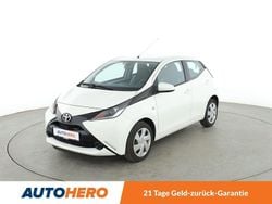 Weiß Gebraucht 2015 Toyota Aygo X-play Kleinwagen | 8.090 € (Fairer Preis)