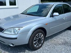 Silber Gebraucht 2001 Ford Mondeo Kleinwagen | 1.290 € (Fairer Preis)