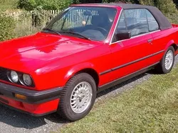 Rot Gebraucht 1991 BMW 318 Cabriolet Cabrio | 13.900 €