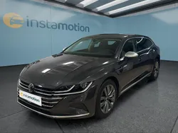 Grau Gebraucht 2024 VW Arteon Kombi | 35.249 € (Fairer Preis)