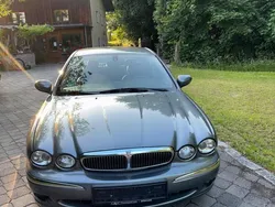 Grau Gebraucht 2003 Jaguar X-type Limousine | 4.500 € (Teuer)