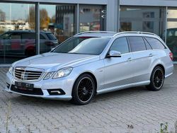 Silber Gebraucht 2010 Mercedes E350 AMG line Kombi | 8.999 € (Fairer Preis)