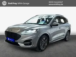 Solar silver metallic Gebraucht 2023 Ford Kuga ST-Line SUV | 26.875 € (Superpreis)