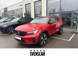 Rot Gebraucht 2022 Volvo XC40 Plus SUV | 36.990 € (Teuer)