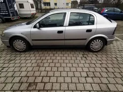 Silber Gebraucht 2002 Opel Astra Elegance Limousine | 2.500 € (Fairer Preis)