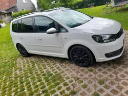 Weiß Gebraucht 2014 VW Touran Van / Kleinbus | 10.900 € (Teuer)