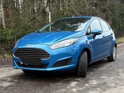 Blau Gebraucht 2013 Ford Fiesta Kleinwagen | 2.300 € (Guter Preis)