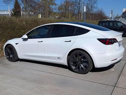 Weiß Gebraucht 2021 Tesla Model 3 Long Range AWD Limousine | 28.900 € (Fairer Preis)