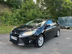 Schwarz Gebraucht 2012 Ford Focus Kombi | 3.999 € (Fairer Preis)