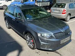 Grau Gebraucht 2015 Skoda Octavia RS Kombi | 11.700 € (Guter Preis)