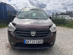 Braun metallic Gebraucht 2016 Dacia Dokker Lauréate Van | 5.990 € (Fairer Preis)