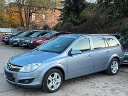 Silber Gebraucht 2009 Opel Astra Edition Kombi | 4.599 € (Teuer)