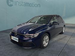 Blau Gebraucht 2024 VW Golf VIII Kleinwagen | 26.249 € (Guter Preis)