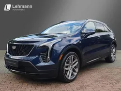 Blau Gebraucht 2022 Cadillac XT4 SUV | 32.900 € (Guter Preis)