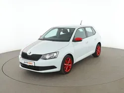 Weiß Gebraucht 2016 Skoda Fabia Limousine | 8.190 € (Fairer Preis)