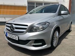Silber Gebraucht 2015 Mercedes B200 Van / Kleinbus | 9.690 € (Etwas zu teuer)