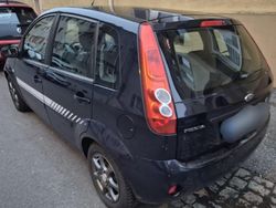 Blau Gebraucht 2007 Ford Fiesta Ambiente Kleinwagen | 1.699 € (Guter Preis)