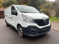 Weiß Gebraucht 2017 Renault Trafic Komfort Van | 4.880 €