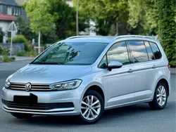 Silber Gebraucht 2016 VW Touran Highline Van / Kleinbus | 12.450 € (Guter Preis)
