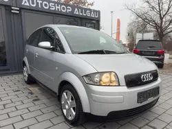 Grau Gebraucht 2001 Audi A2 Kleinwagen | 5.490 € (Etwas zu teuer)