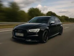 Schwarz Gebraucht 2018 Audi RS3 Kleinwagen | 33.999 € (Guter Preis)
