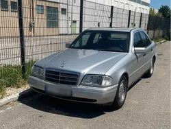 Silber Gebraucht 1996 Mercedes C230 Limousine | 3.000 € (Superpreis)
