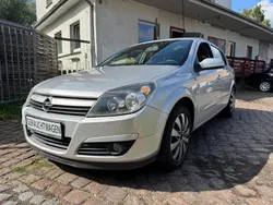 Silber Gebraucht 2005 Opel Astra Limousine | 2.350 € (Fairer Preis)