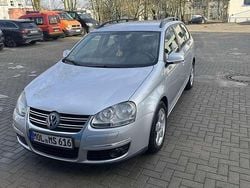 Silber Gebraucht 2009 VW Golf V Comfortline Kombi | 4.500 € (Teuer)