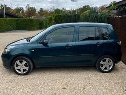 Grün Gebraucht 2007 Mazda 2 Active Limousine | 1.500 €