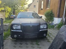 Grau Gebraucht 2005 Chrysler 300C Kombi | 2.500 €